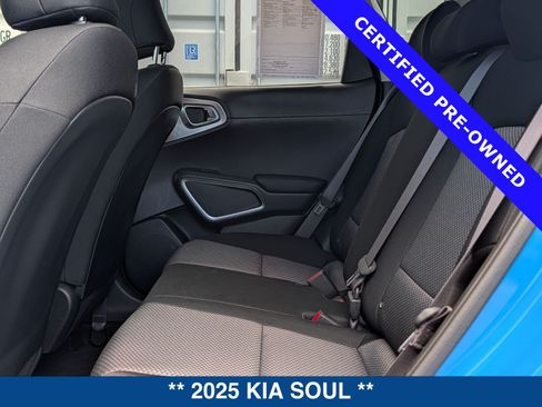 Used 2025 Kia Soul S FWD image 15