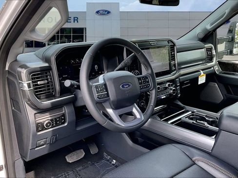 New 2026 Ford F250 Lariat w/ Black Appearance Package AWD/4WD image 8
