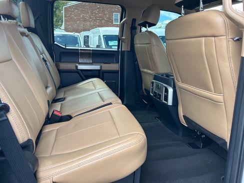 Certified 2022 Ford F350 Lariat w/ Lariat Value Package AWD/4WD image 19