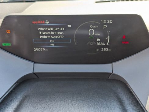 Used 2024 Toyota Prius LE image 21