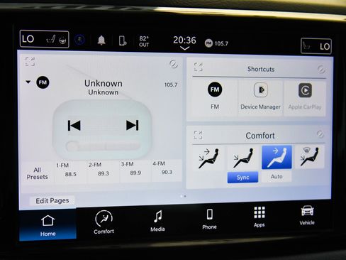 Used 2023 Chrysler Pacifica Touring-L FWD image 25