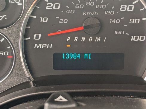 Certified 2024 GMC Savana 2500 w/ Driver Convenience Package image 24