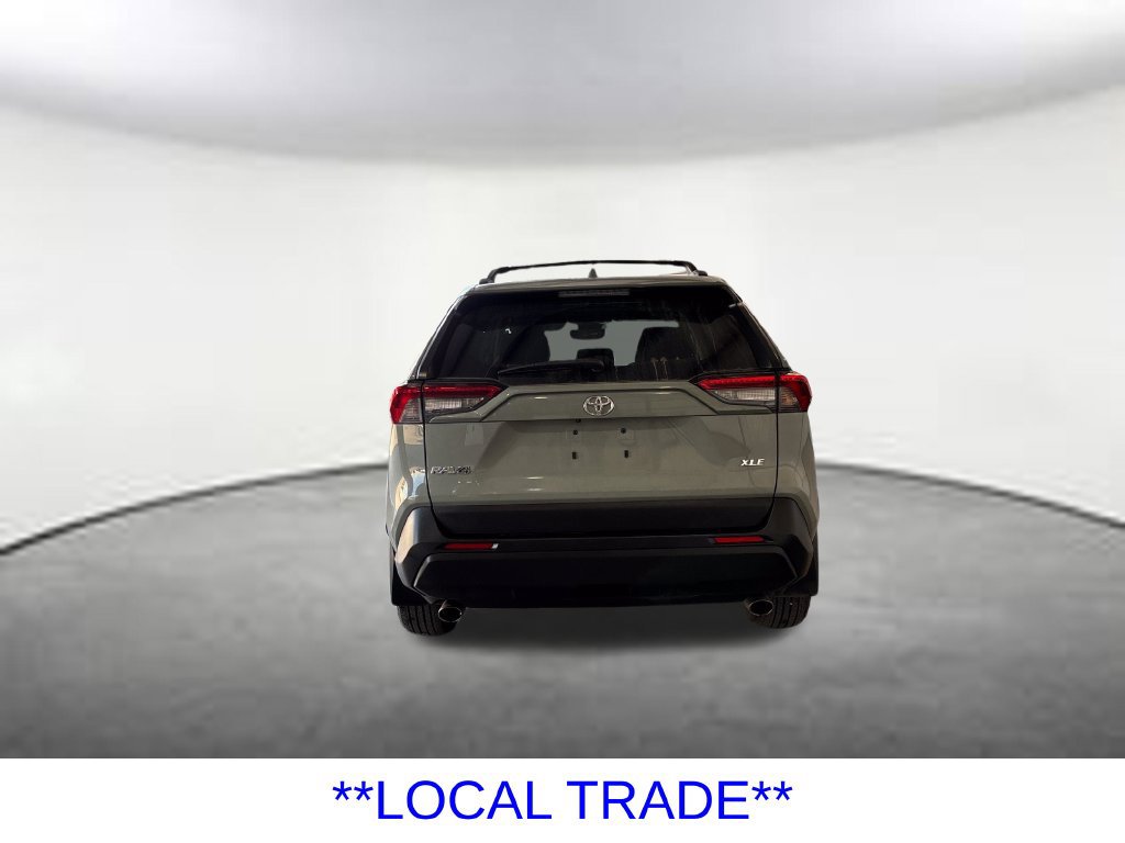 Used 2023 Toyota RAV4 XLE w/ Convenience Package FWD image 4