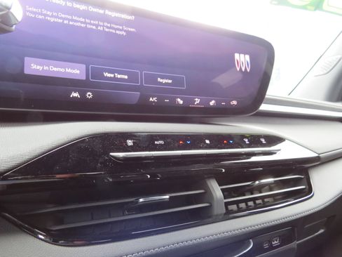 New 2026 Buick Enclave Sport Touring w/ Power Package image 24