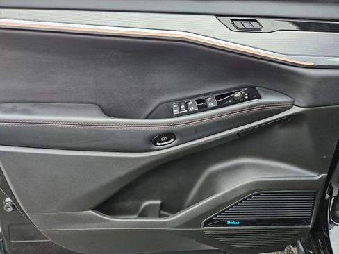 Used 2024 Jeep Wagoneer Launch Edition image 18