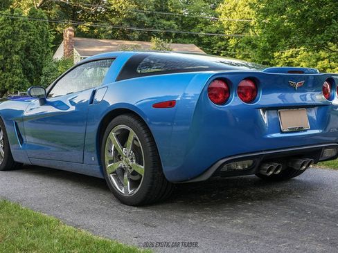 Used 2009 Chevrolet Corvette Coupe w/ Preferred Equipment Group RWD image 22