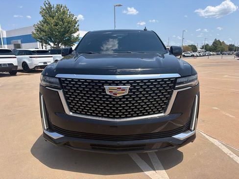 Used 2022 Cadillac Escalade Premium Luxury w/ Performance Package AWD/4WD image 5