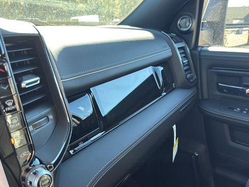 New 2026 RAM 2500 Limited image 18