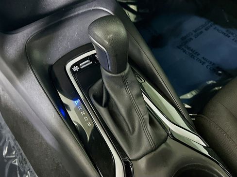 Used 2025 Toyota Corolla SE image 21