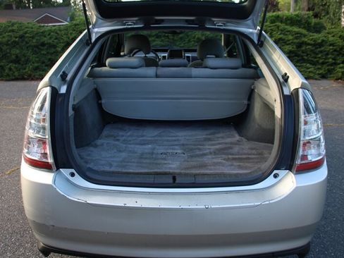 Used 2005 Toyota Prius FWD image 16
