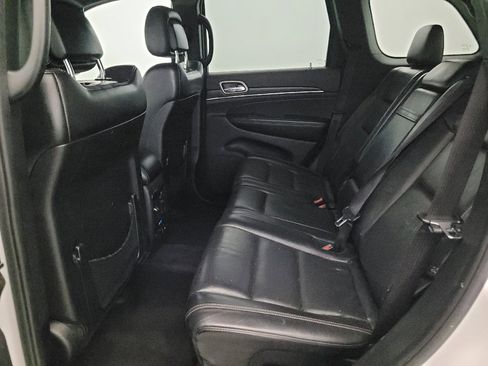 Used 2017 Jeep Grand Cherokee Limited w/ Luxury Group II AWD/4WD image 18