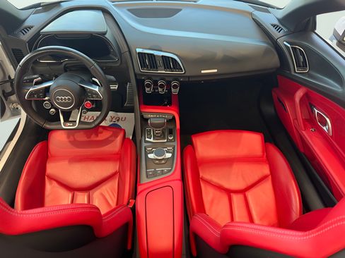 Used 2022 Audi R8 V10 RWD image 12