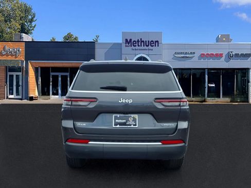 Used 2023 Jeep Grand Cherokee L Limited AWD/4WD image 4