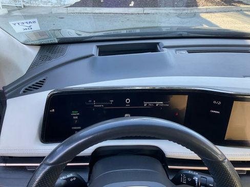 Used 2023 Nissan Ariya FWD image 24