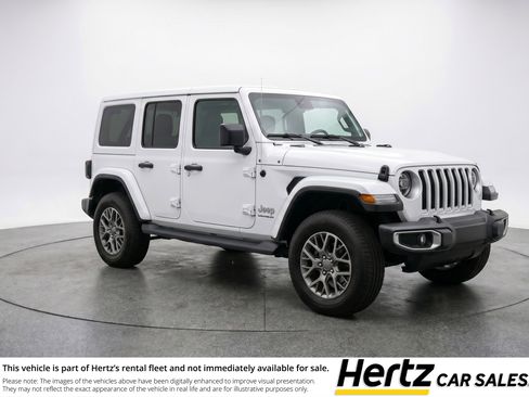 Used 2025 Jeep Wrangler Sahara image 1