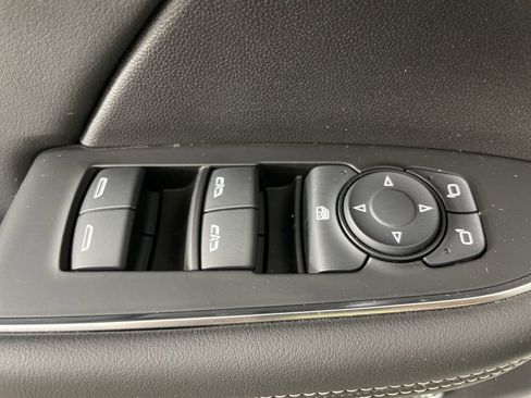 Used 2023 Buick Envision Preferred w/ Sport Touring Package image 23