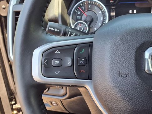Used 2023 RAM 1500 Big Horn AWD/4WD image 34