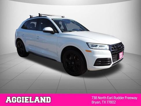 Used 2019 Audi Q5 2.0T Premium Plus w/ Premium Plus Package AWD/4WD image 3