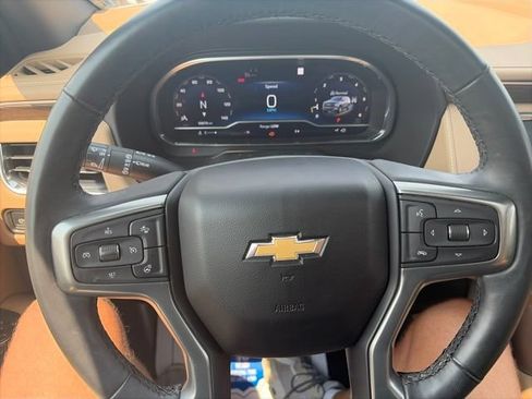 Used 2023 Chevrolet Tahoe Premier AWD/4WD image 23