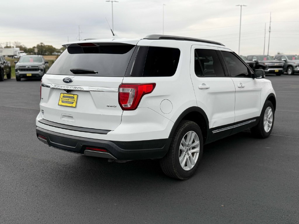 Used 2019 Ford Explorer XLT w/ Equipment Group 201A AWD/4WD image 7