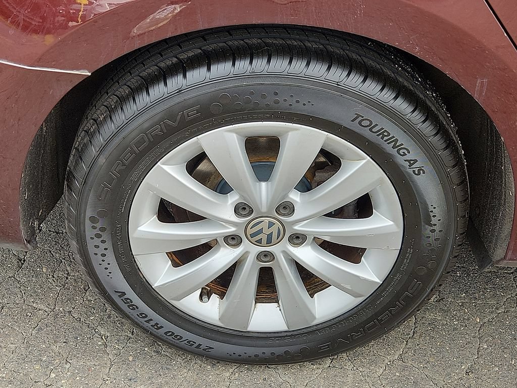 Used 2013 Volkswagen Passat 2.5 S FWD image 30