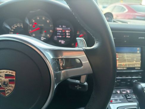 Used 2014 Porsche 911 Carrera S image 13