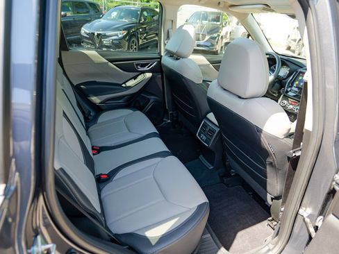 Used 2023 Subaru Forester Limited AWD/4WD image 29