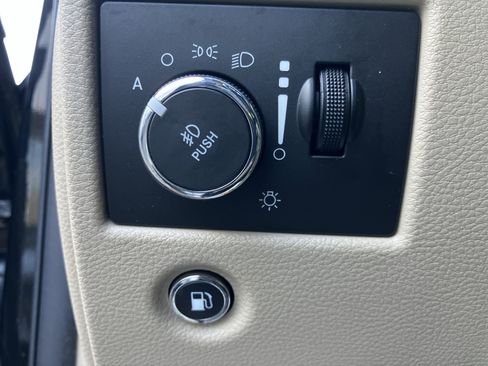 Used 2017 Jeep Grand Cherokee Limited w/ Luxury Group II image 22