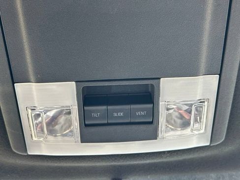 Used 2017 Ford Expedition Platinum AWD/4WD image 40