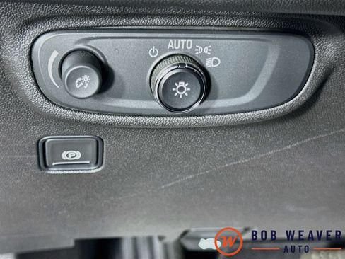 Used 2023 GMC Terrain SLE w/ Driver Convenience Package AWD/4WD image 12