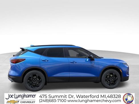 Used 2024 Chevrolet Blazer LT w/ Convenience Package FWD image 6