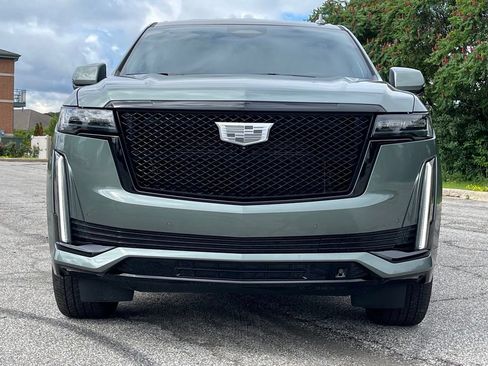 Used 2024 Cadillac Escalade Sport Platinum w/ LPO, ONYX Package AWD/4WD image 2