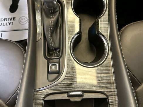 Used 2017 Buick Envision Essence image 30