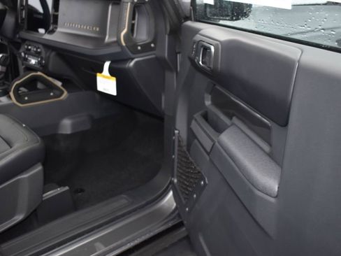 New 2025 Ford Bronco Badlands AWD/4WD image 13