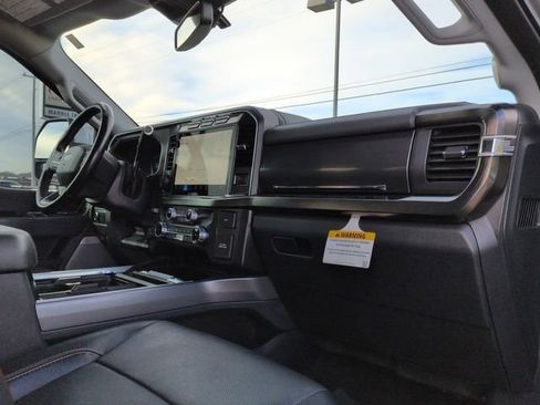 Used 2023 Ford F350 Lariat w/ Lariat Ultimate Package image 27