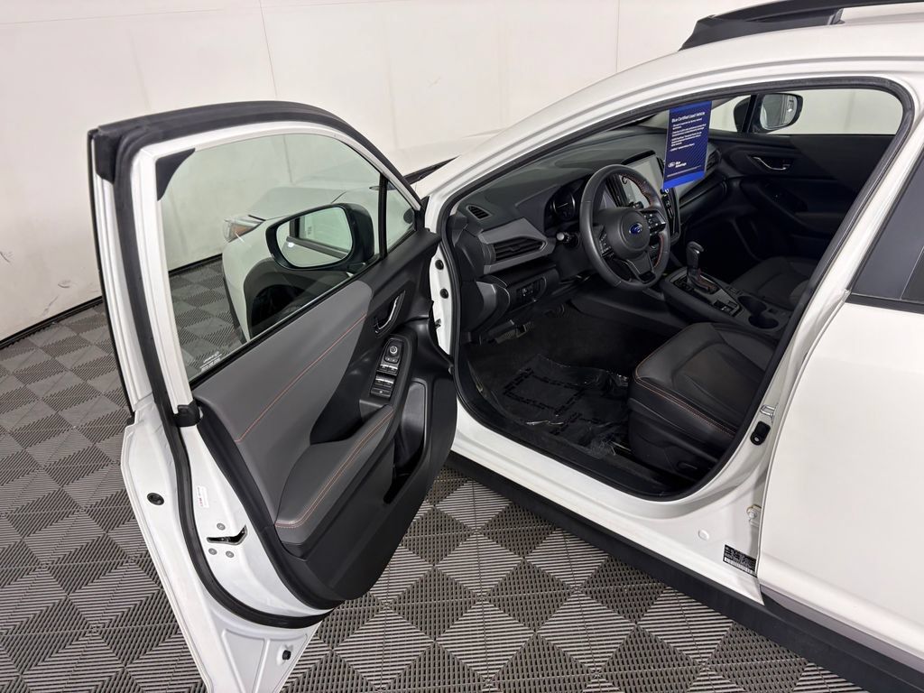 Used 2025 Subaru Crosstrek 2.5i Limited w/ Popular Package #3A AWD/4WD image 11