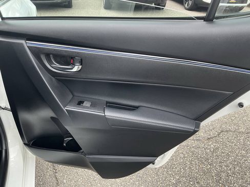 Used 2019 Toyota Corolla SE FWD image 25