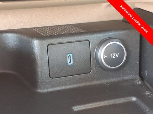 Used 2020 Ford Escape Titanium AWD/4WD image 25
