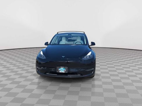 Used 2023 Tesla Model Y Performance AWD/4WD image 3