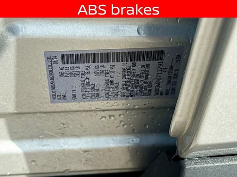 Used 2024 Nissan Rogue S FWD image 28