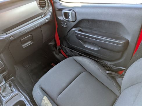 Used 2019 Jeep Wrangler Unlimited Sport S AWD/4WD image 16