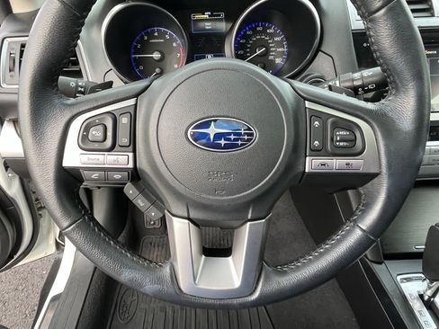 Used 2017 Subaru Outback 3.6R Limited image 22