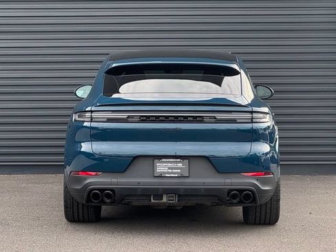 Used 2024 Porsche Cayenne Coupe AWD/4WD image 6