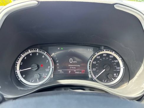 Used 2024 Toyota Highlander XSE AWD/4WD image 31