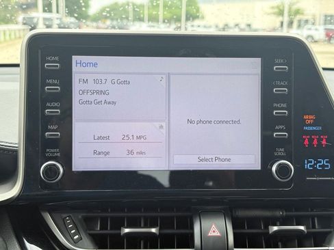 Used 2019 Toyota C-HR XLE FWD image 9
