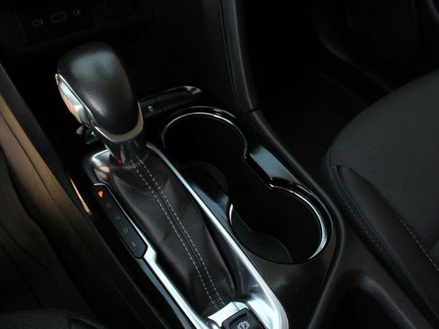 Used 2022 Buick Encore GX Select w/ Sport Touring Package AWD/4WD image 57