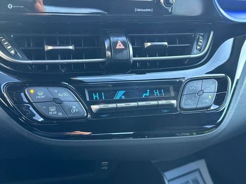 Used 2020 Toyota C-HR XLE image 13