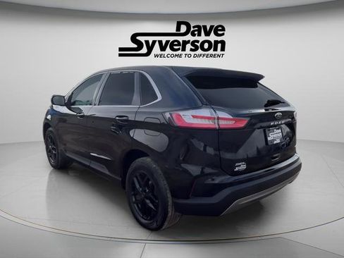 Used 2023 Ford Edge SEL image 3