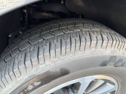 Used 2021 Ford Expedition XLT AWD/4WD image 10