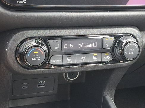 Certified 2023 Nissan Kicks SR w/ SR Premium Package FWD image 16